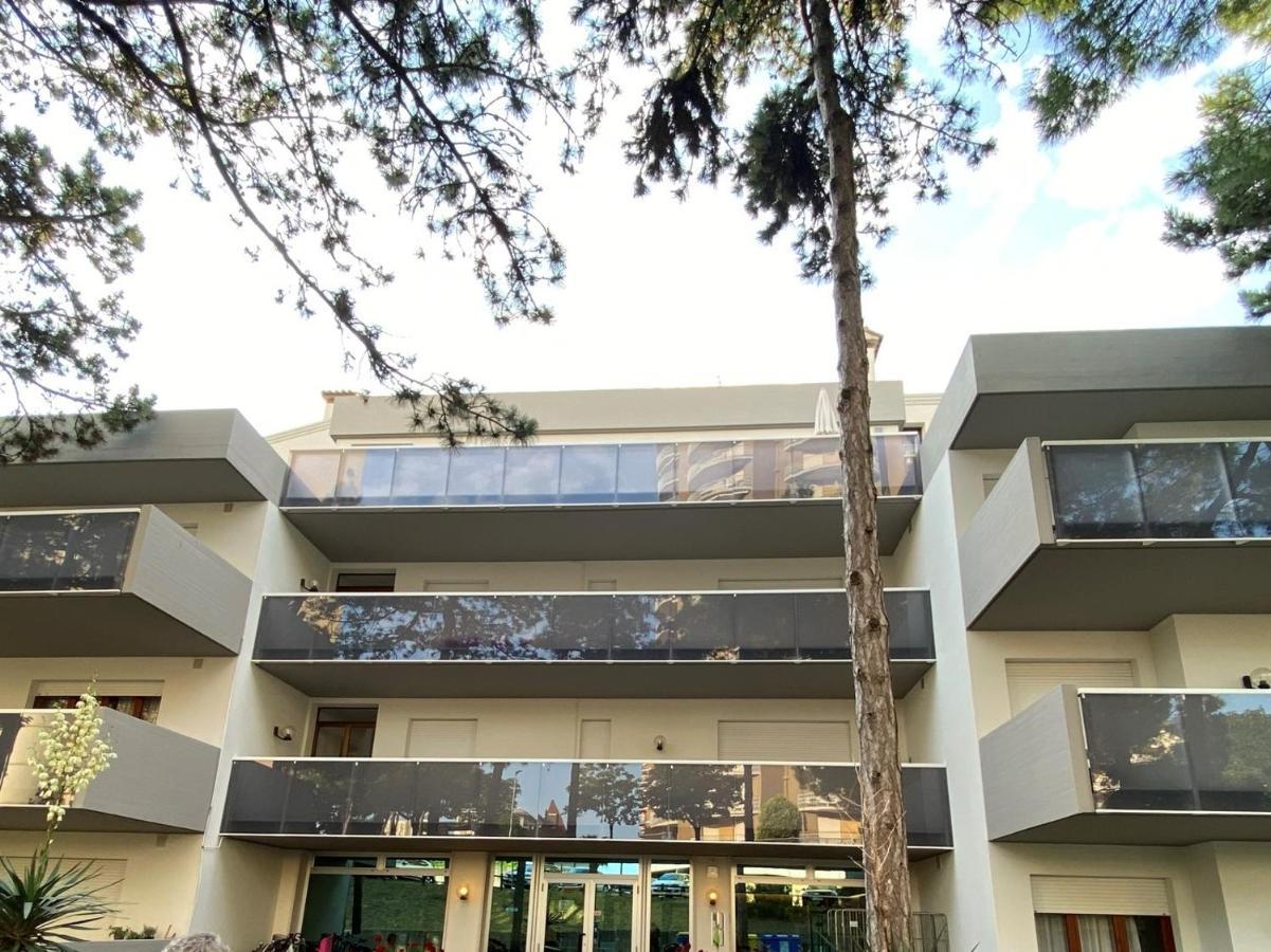 Appartamenti Vacanza Albatros Lignano Sabbiadoro Exterior photo